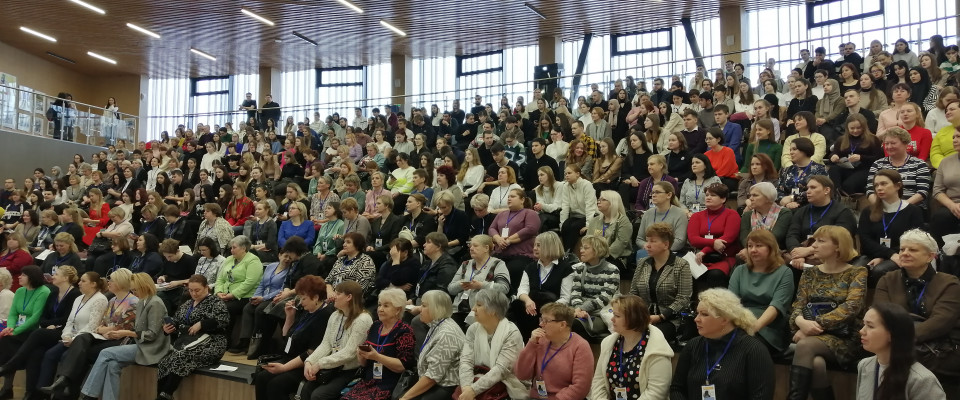 Лидеры сестринского сообщества побывали на Ильменских встречах и обсудили вопросы развития сестринского дела с Министром здравоохранения Новгородской области