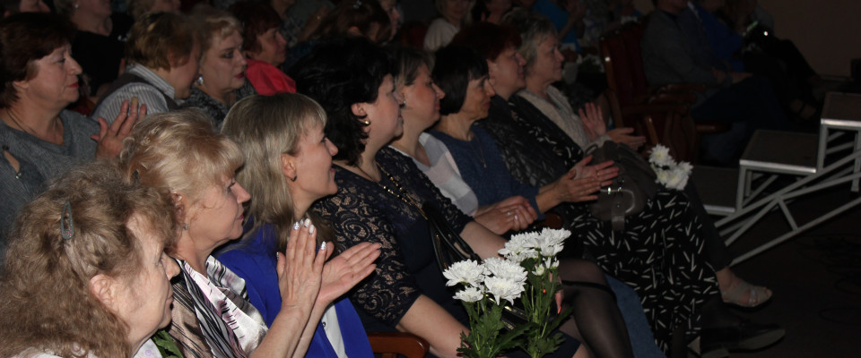 12 мая в Ивановской государственной филармонии состоялся традиционный фестиваль сестринского творчества, посвящённый Международному дню медицинской сестры.
