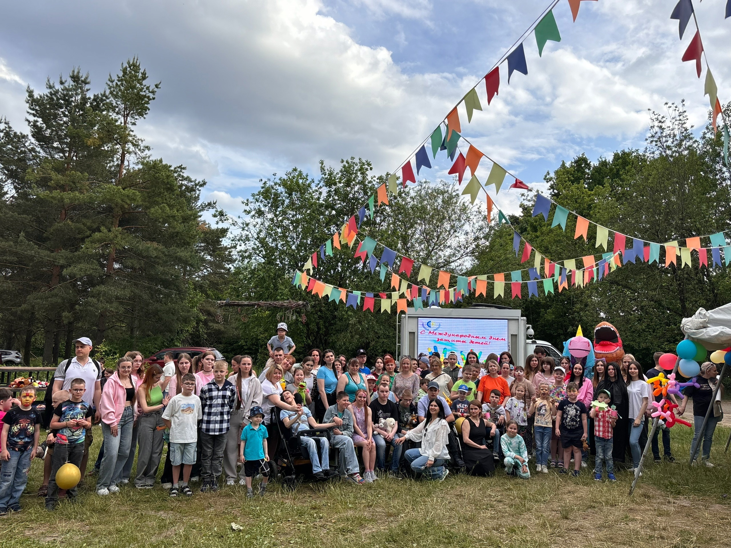 В лучах детской радости